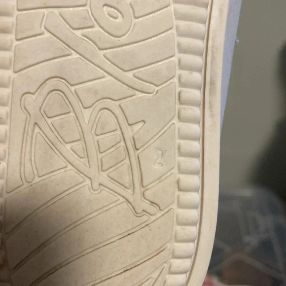 💚 Blowfish | Distressed Floral Laceless low rider sneakers - kids size 2 - Picture 7 of 7